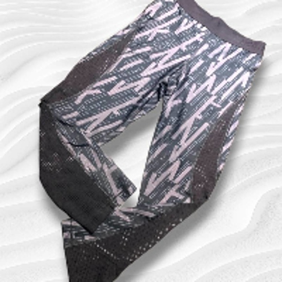 Nike Pro Hypercool Leggings - Picture 3 of 8